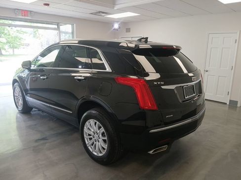 Used 2019 Cadillac XT5 AWD image 3