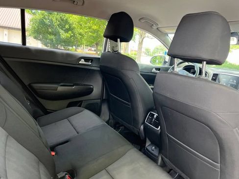 Used 2022 Kia Sportage LX AWD/4WD image 19