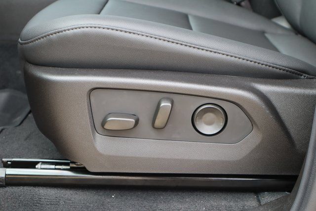 New 2025 Chevrolet Colorado Trail Boss w/ Midnight Edition AWD/4WD image 19