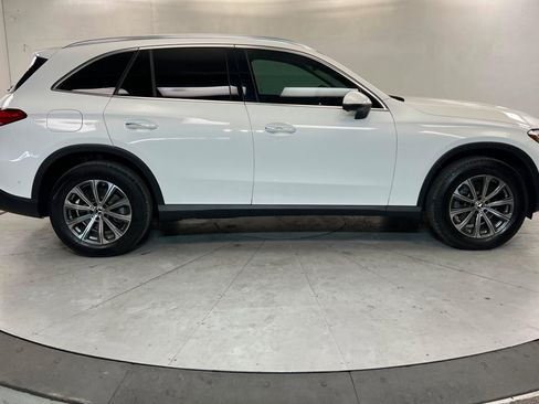 Used 2024 Mercedes-Benz GLC 300 4MATIC image 7