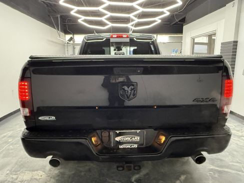 Used 2018 RAM 1500 Sport w/ Hydro Blue Sport Package image 4