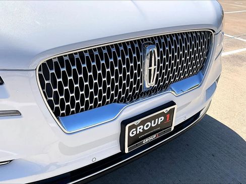 Used 2024 Lincoln Aviator Reserve w/ Elements Package Plus RWD image 30