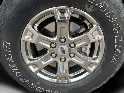 Used 2021 Ford F150 Lariat w/ Equipment Group 502A High image 24