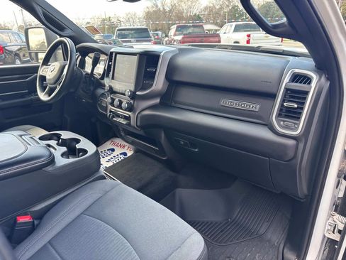Used 2024 RAM 3500 Big Horn image 24