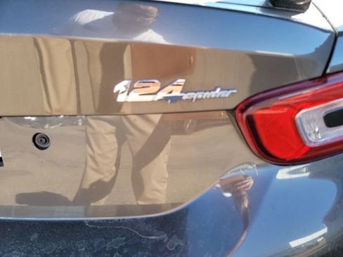 Used 2017 FIAT 124 Spider Lusso image 7