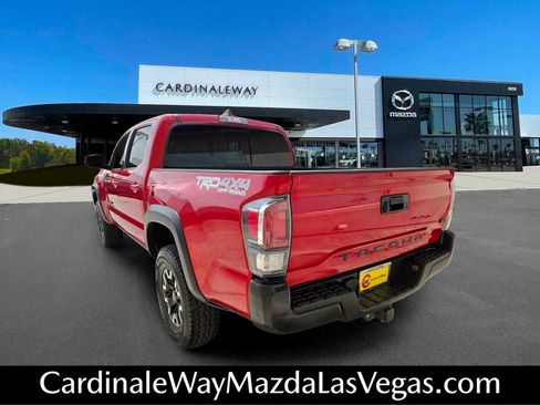 Used 2022 Toyota Tacoma TRD Off-Road AWD/4WD image 4