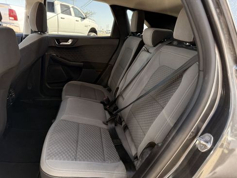 Used 2020 Ford Escape SE image 27