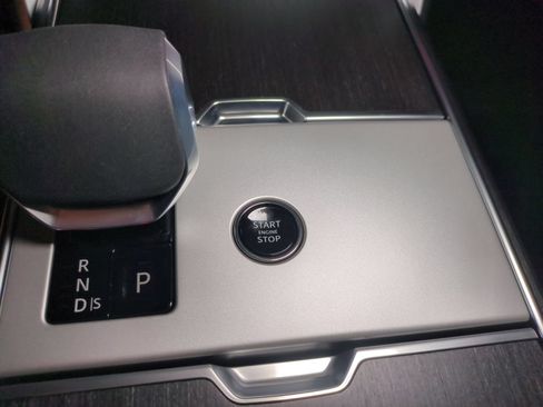 New 2026 Land Rover Range Rover Long Wheelbase SE AWD/4WD image 22