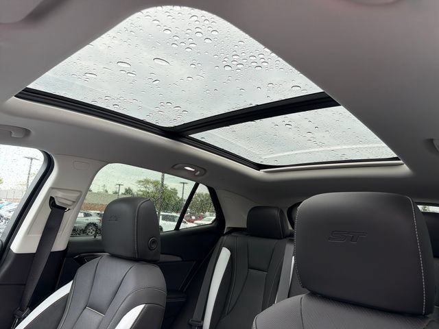 Certified 2024 Buick Envision Sport Touring AWD/4WD image 21