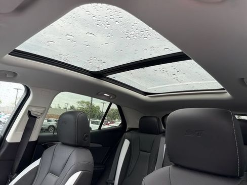 Certified 2024 Buick Envision Sport Touring AWD/4WD image 21
