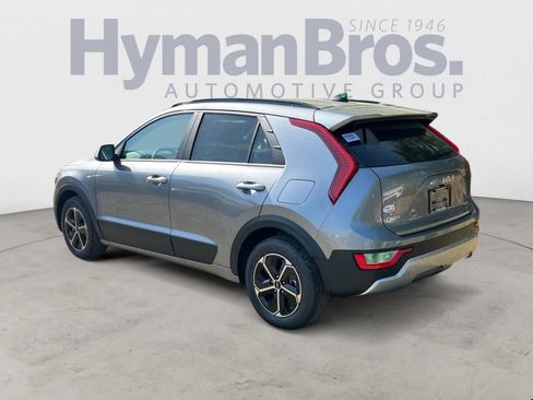 New 2025 Kia Niro EX image 6