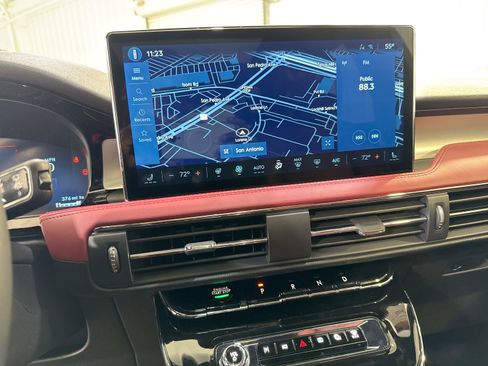 New 2026 Lincoln Corsair Reserve image 19