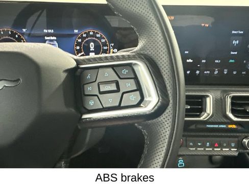 Used 2025 Ford Mustang GT Premium RWD image 31