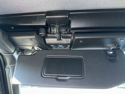 Used 2023 Jeep Gladiator Sport image 25