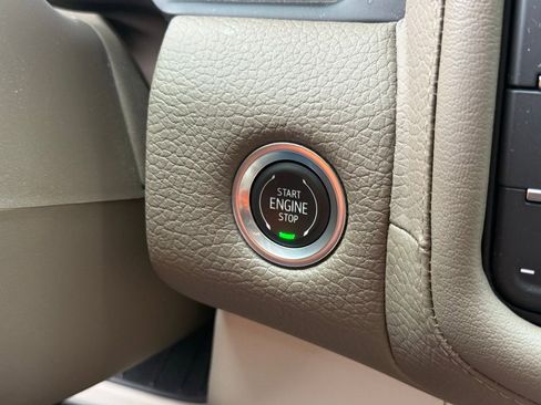 Used 2022 GMC Yukon Denali image 34