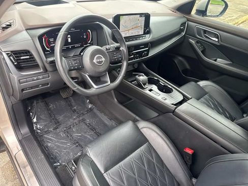 Used 2022 Nissan Rogue Platinum w/ Head-Up Display Package FWD image 26