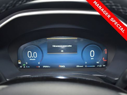 Used 2023 Ford Escape Platinum image 11