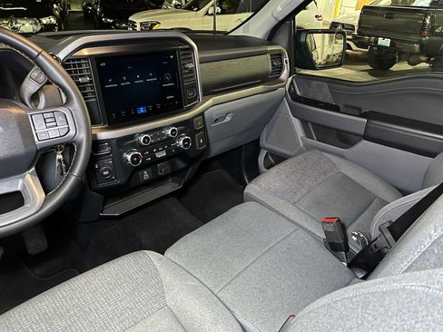 Used 2025 Ford F150 XLT w/ Equipment Group 301A Standard AWD/4WD image 39