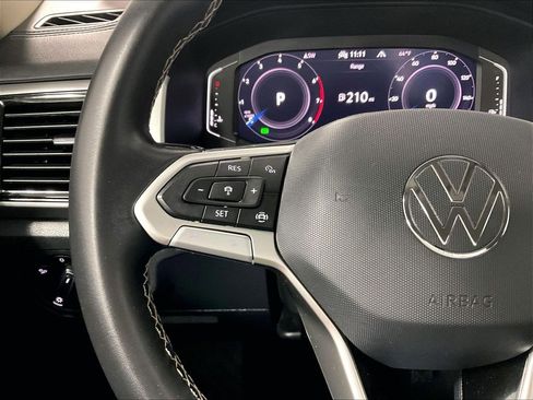 Used 2023 Volkswagen Atlas SE AWD/4WD image 23