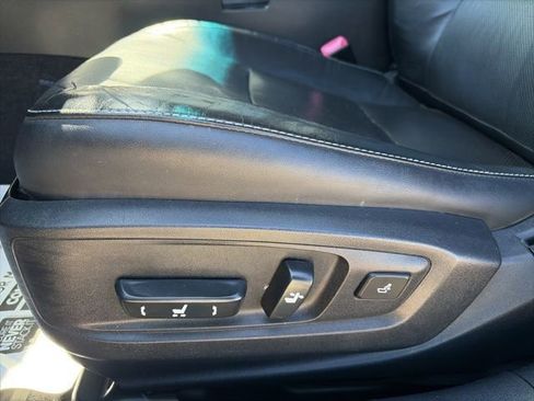 Used 2015 Lexus ES 350 w/ Luxury Package image 9