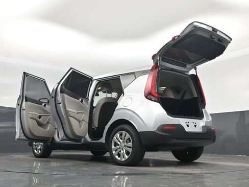 Used 2020 Kia Soul LX image 58