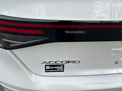 Used 2024 Honda Accord EX image 9