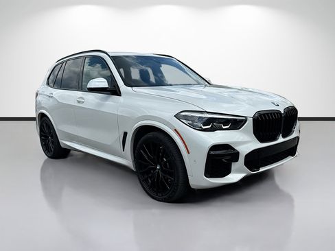 Used 2023 BMW X5 sDrive40i w/ M Sport Package image 1