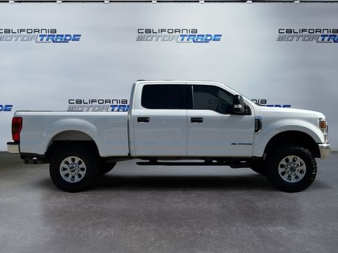 Used 2022 Ford F250 XLT AWD/4WD image 4