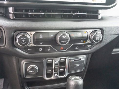 New 2025 Jeep Wrangler Sport S image 23