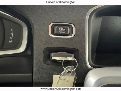 Used 2018 Volvo S60 T5 Inscription w/ Technology Package image 45