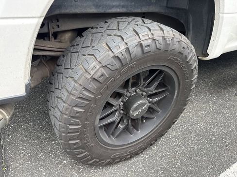 Used 2019 Ford F250 Platinum w/ Platinum Ultimate Package AWD/4WD image 19