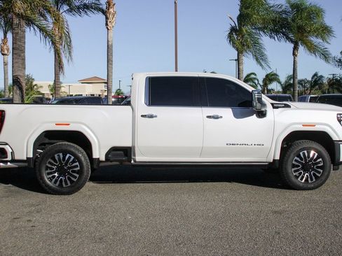Used 2025 GMC Sierra 2500 Denali Ultimate image 15