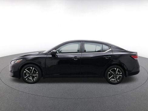 Used 2025 Nissan Sentra SV FWD image 4