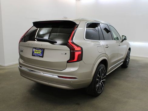 New 2026 Volvo XC90 B6 Plus w/ Protection Package AWD/4WD image 5