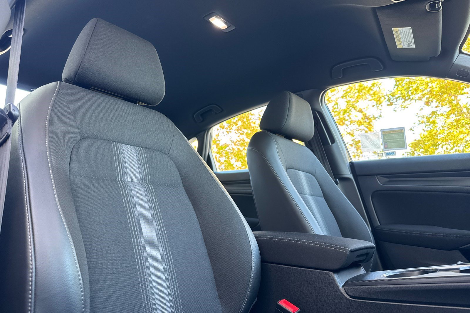 Used 2025 Honda Civic Sport image 28
