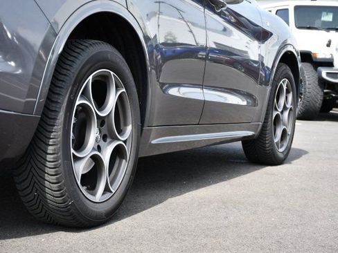 Used 2022 Alfa Romeo Stelvio Ti image 15