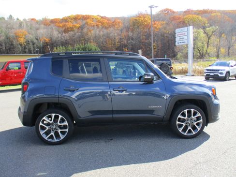 Certified 2022 Jeep Renegade Limited w/ Sun, Sound & Wheels Group image 4