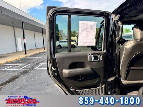 Used 2023 Jeep Wrangler Unlimited Sahara AWD/4WD image 40