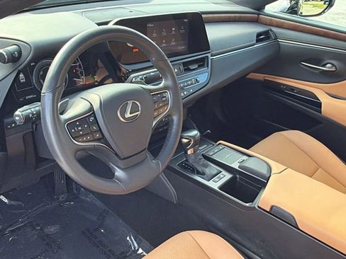 Used 2022 Lexus ES 300h w/ Premium Package image 12
