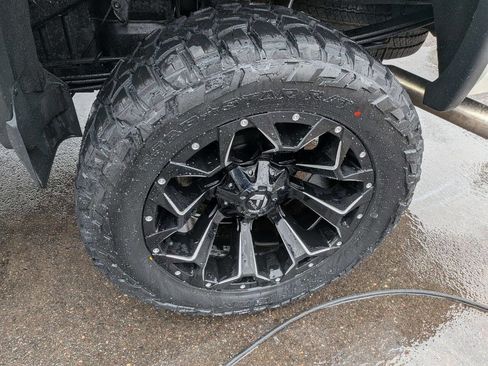 Used 2018 GMC Sierra 1500 SLT w/ SLT Premium Package image 10