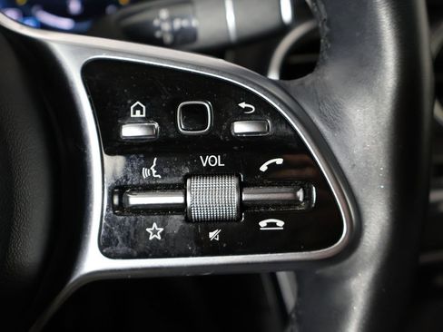 Used 2021 Mercedes-Benz GLC 300 GLC 300 w/ Multimedia Package image 44