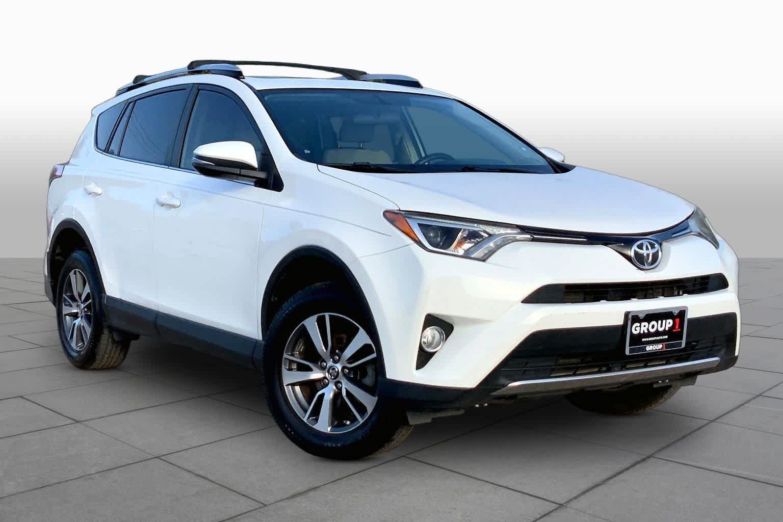 Used 2016 Toyota RAV4 XLE FWD image 3