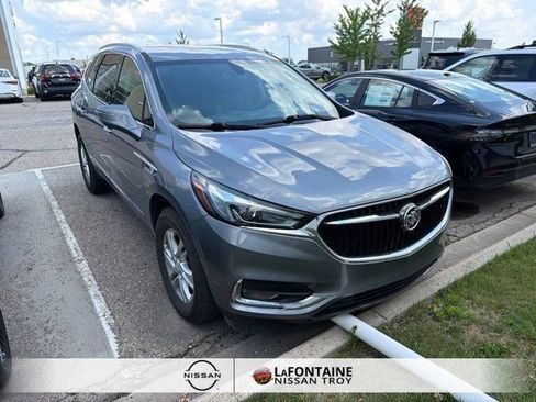 Used 2019 Buick Enclave Essence FWD image 1
