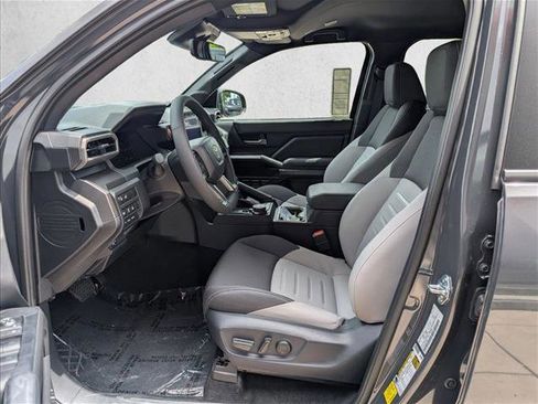 New 2025 Toyota Tacoma TRD Off-Road AWD/4WD image 6