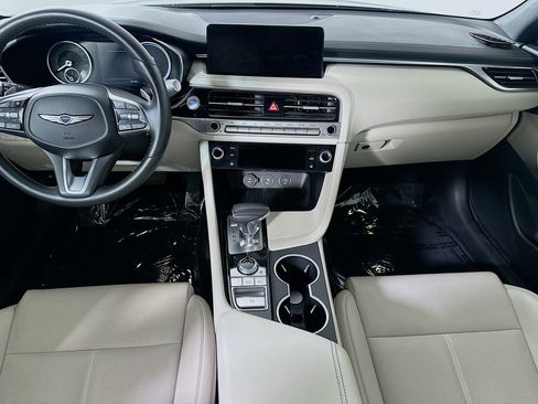 Used 2025 Genesis G70 2.5T RWD image 18