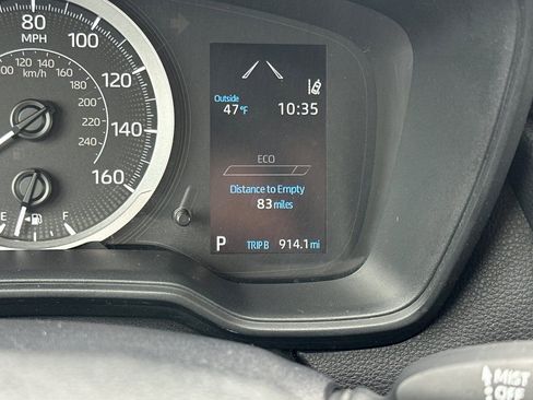 Certified 2022 Toyota Corolla LE image 28