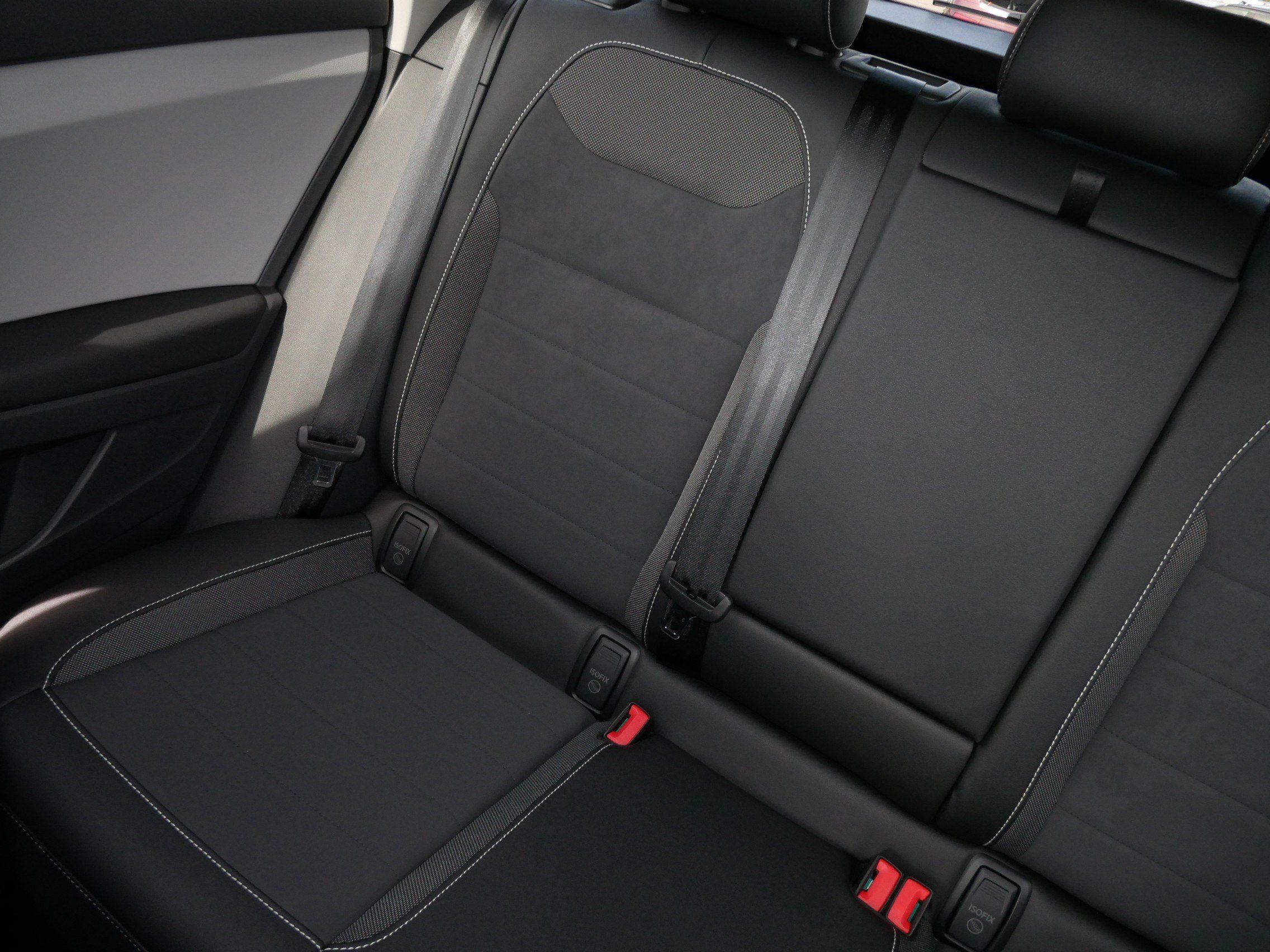 Certified 2023 Volkswagen Taos SE AWD/4WD image 12