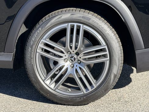 New 2026 Mercedes-Benz GLS 450 4MATIC image 15