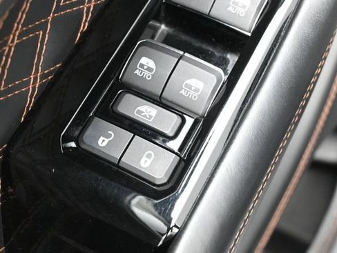 Used 2021 Jeep Grand Cherokee L Summit AWD/4WD image 14