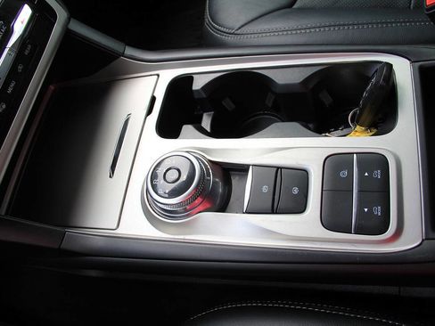 Used 2022 Ford Explorer XLT w/ Class IV Trailer Tow Package image 25